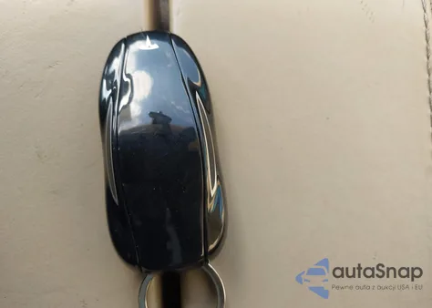 2013 Tesla Model S Performance z USA, uszkodzony, nr VIN 5YJSA1DP5DFP07668